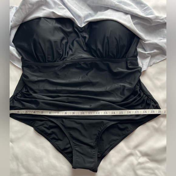 Meet Curve Leopard Print V-Neck Ruched Hem One Piece Swimsuit Plus Size 2X NWT - Picture 9 of 10